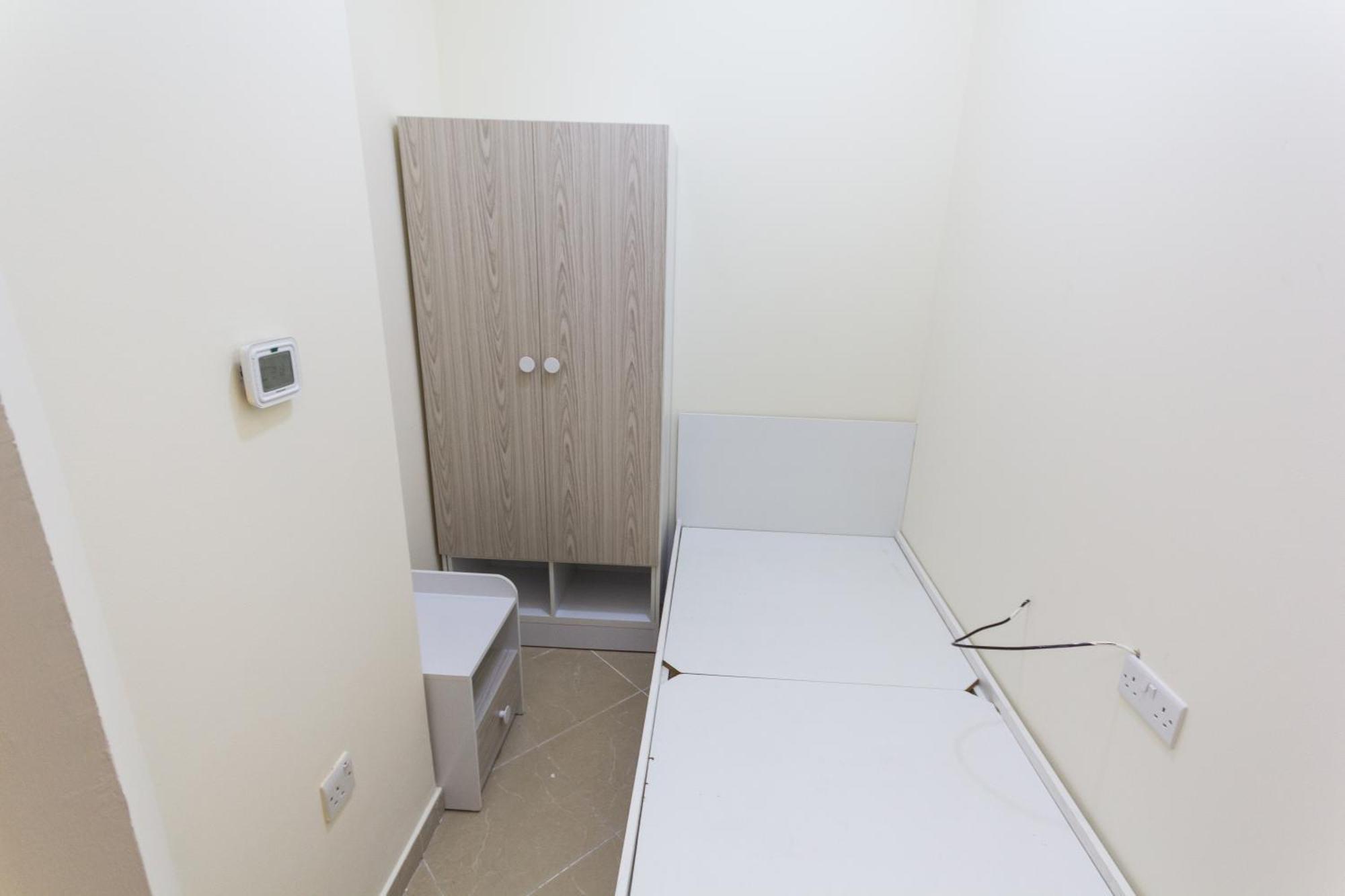 Small Budget Rooms For 'Girls' Only In Dubai, Marina Exterior foto